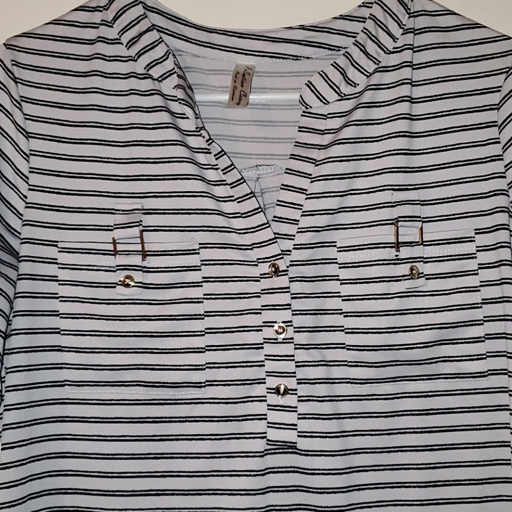 Blouse - Picture 2 of 4